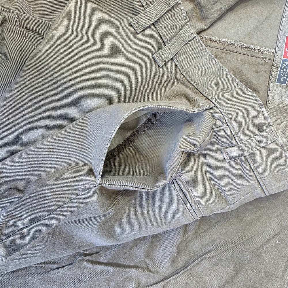 Wrangler Comfort Solutions Series Mens 46x30 Pants Tan Khaki Cotton Blend Casual - Picture 4 of 9